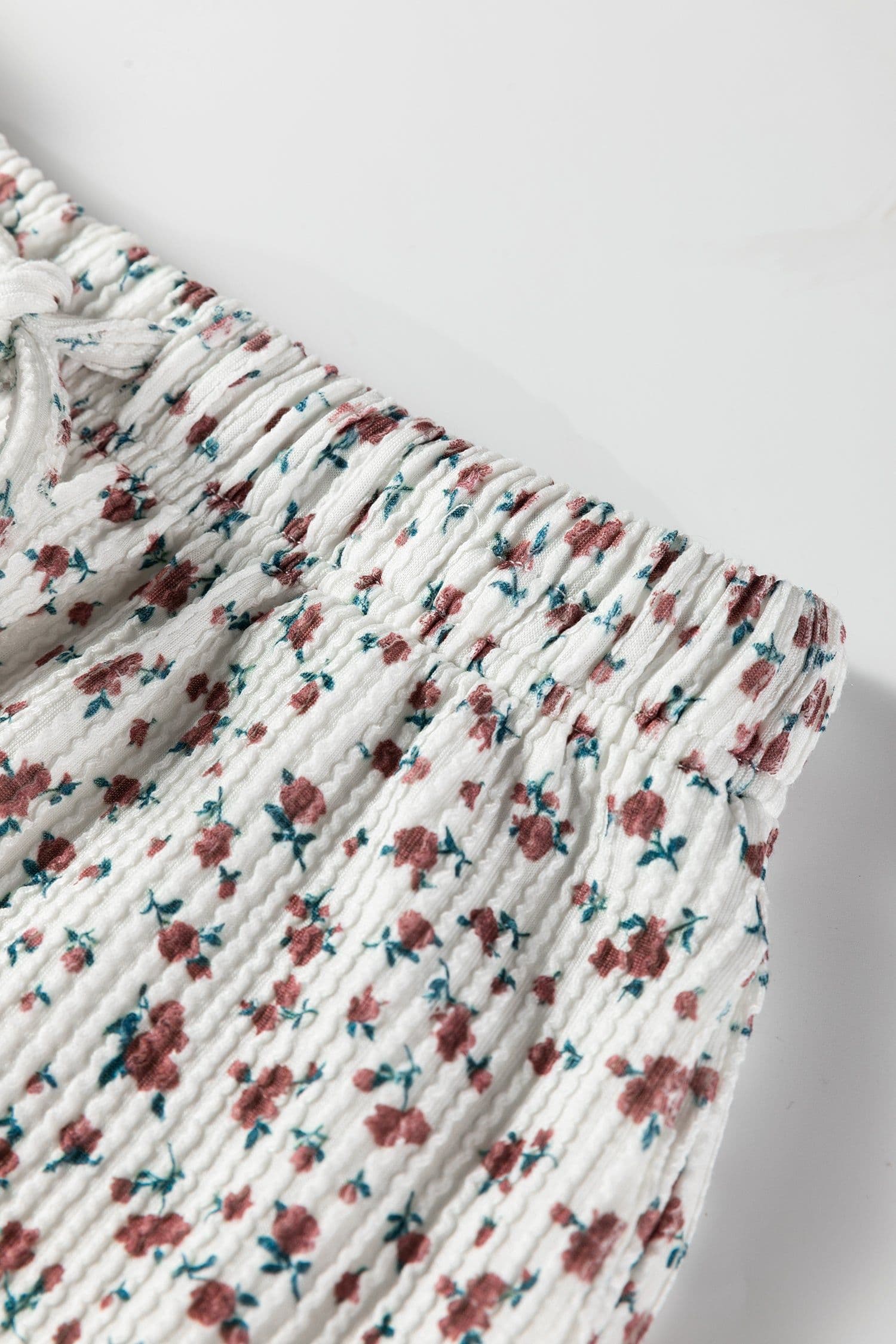 image-White Spiral Ribbed Floral Print Long Sleeve Henley Top Drawstring Short Set