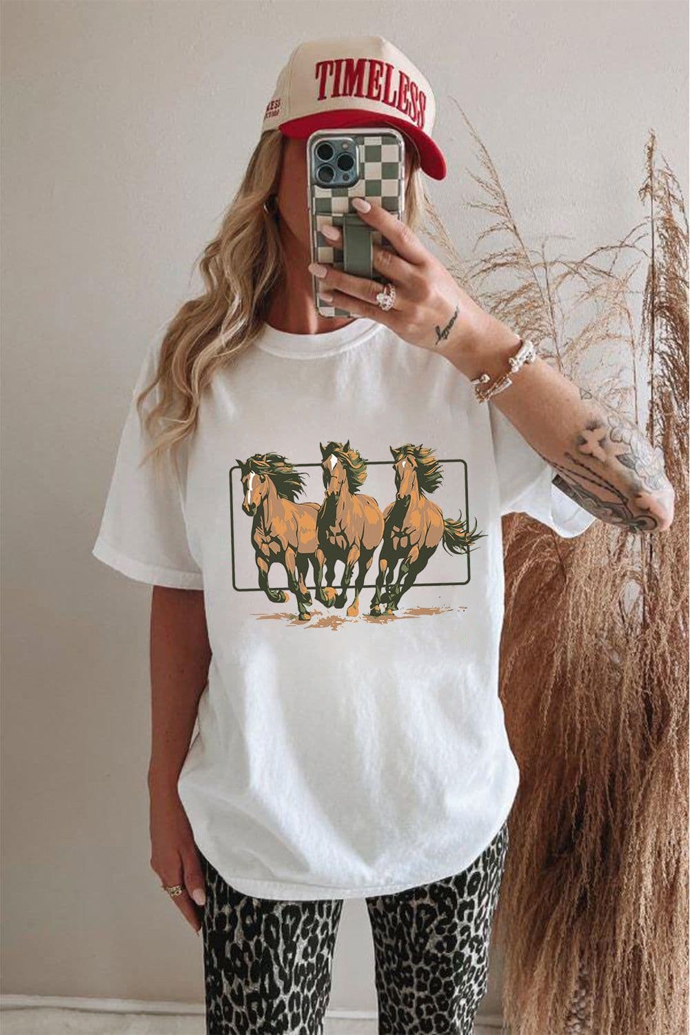 image-White Texas Horse Graphic T-Shirt Cuffed