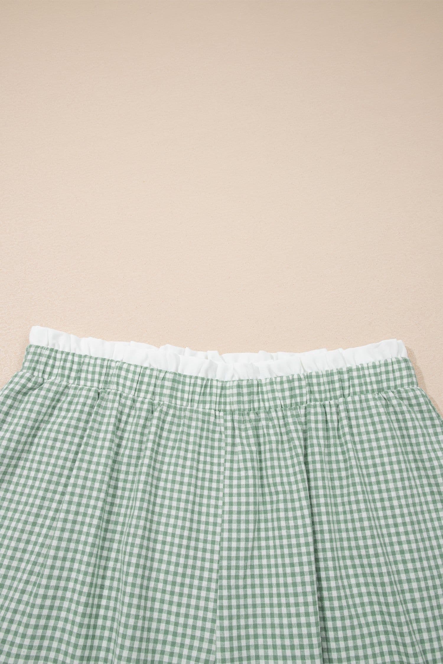 image-Red Contrast Trim Plaid Print Plus Size Shorts