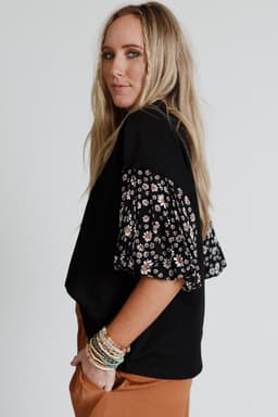 image-Black Contrast Floral Puff Sleeve Oversized Top