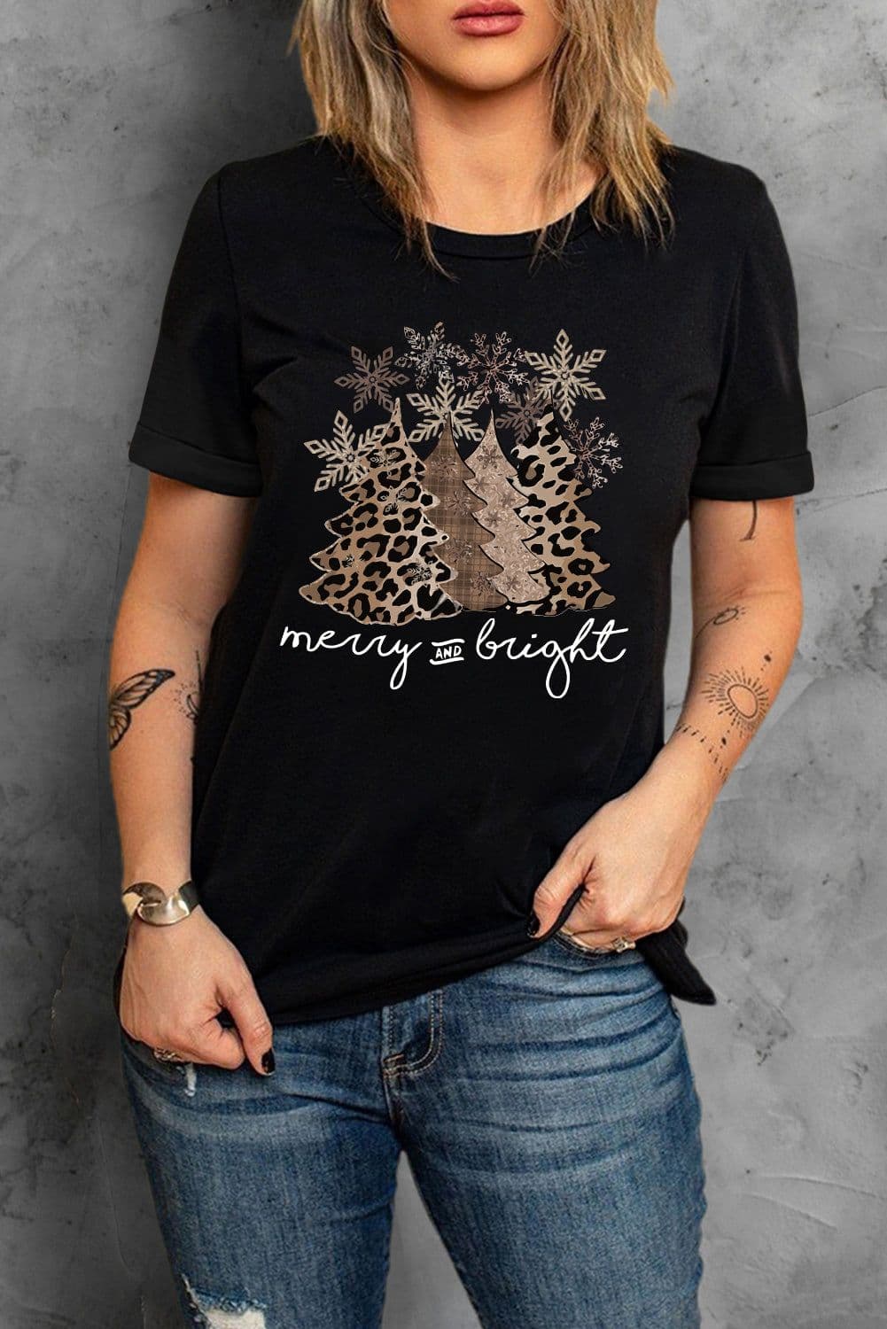 image-Black Leopard Christmas Tree Graphic Crew Neck T-Shirt