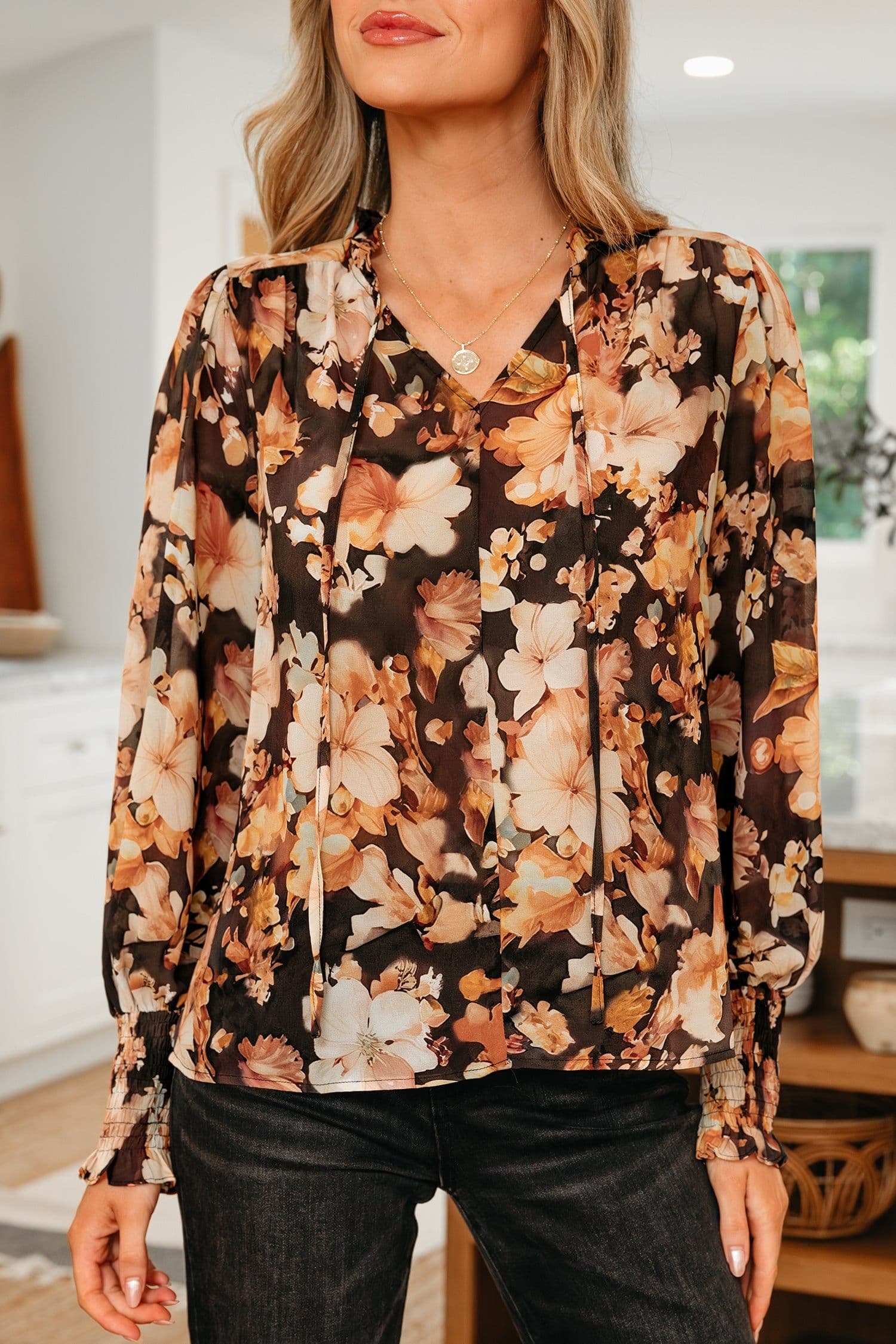 image-Black Floral V Neck Long Puff Sleeve Blouse