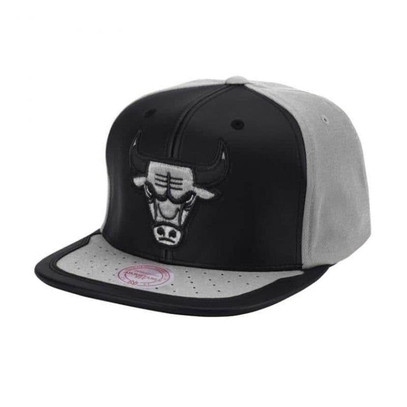 image-Mitchell & Ness NBA Chicago Bulls NBA Day One Snapback Bulls cap 6HSSMM19224-CBUBKGY