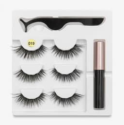 image-A Pair Of False Eyelashes With Magnets In Fashion