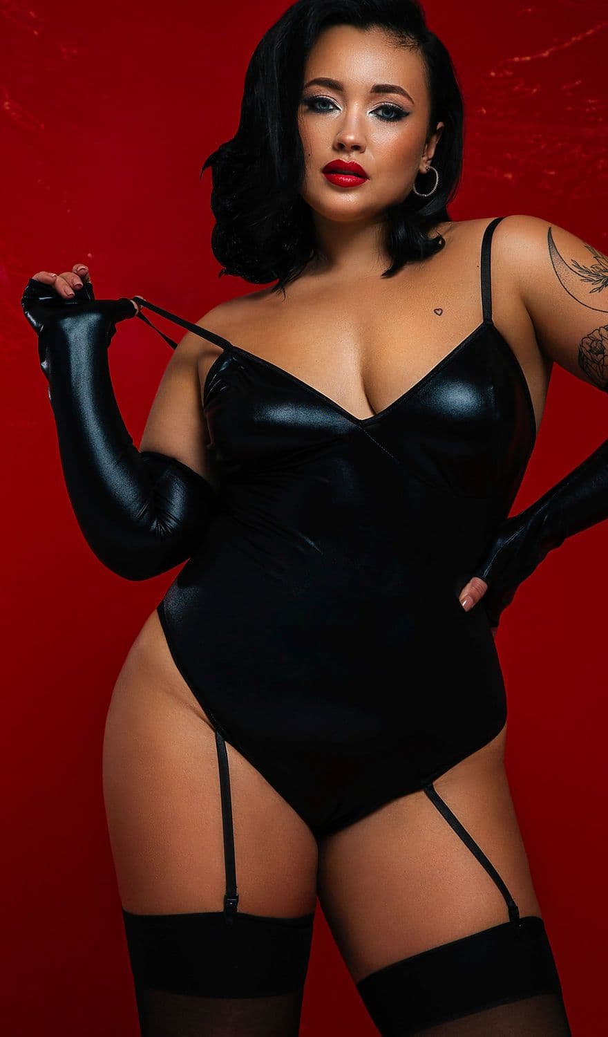 image-Catwoman Halloween Ensemble Alluring Cat Girl Attire Stretchy Black