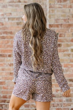 image-Khaki Leopard Ribbed Long Sleeve Top Drawstring Shorts 2pcs Outfit