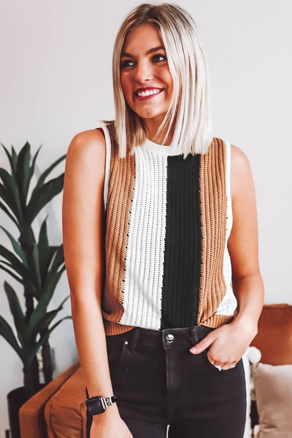 image-Khaki Stripe Sleeveless Knitted Sweater Vest