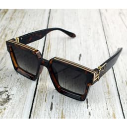 image-New Luxury Brand Designer Square Oversized Sunglasses Men Women 2022 Fashion Thick Frame Glasses Mens UV400 Male Celebrity