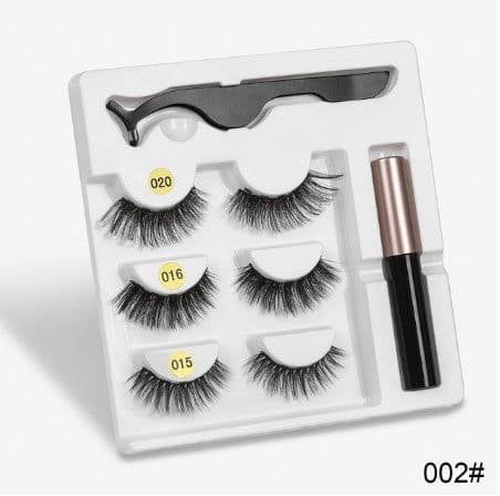 image-A Pair Of False Eyelashes With Magnets In Fashion