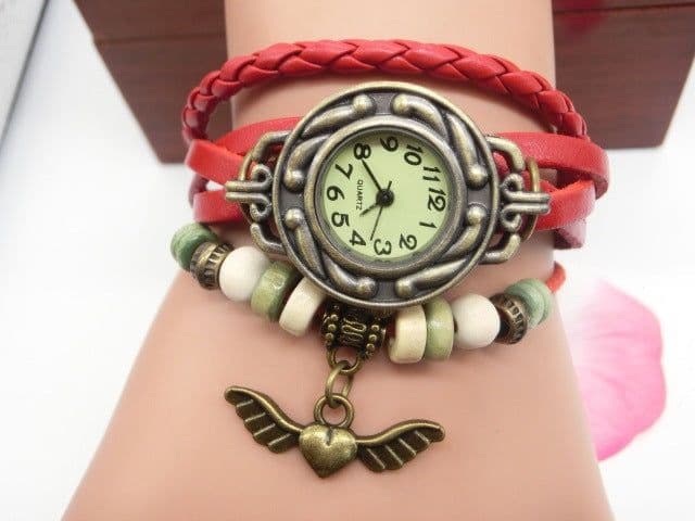 image-Vintage casual flying heart pendant bracelet belt watch