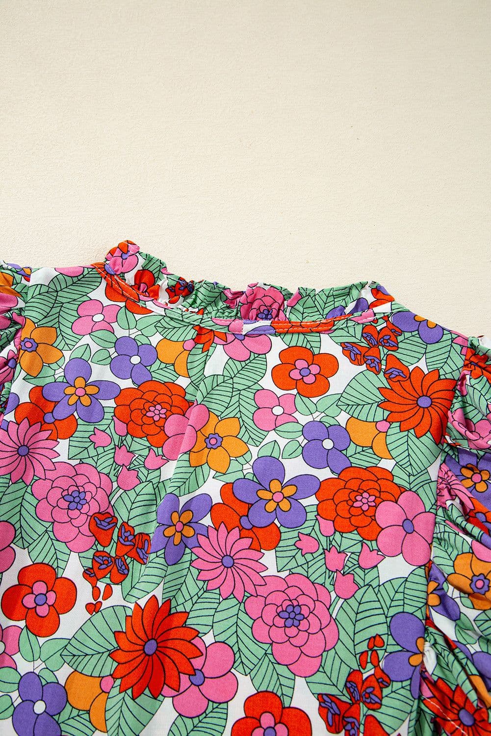 image-Red Floral Ruffle Puff Sleeve Blouse