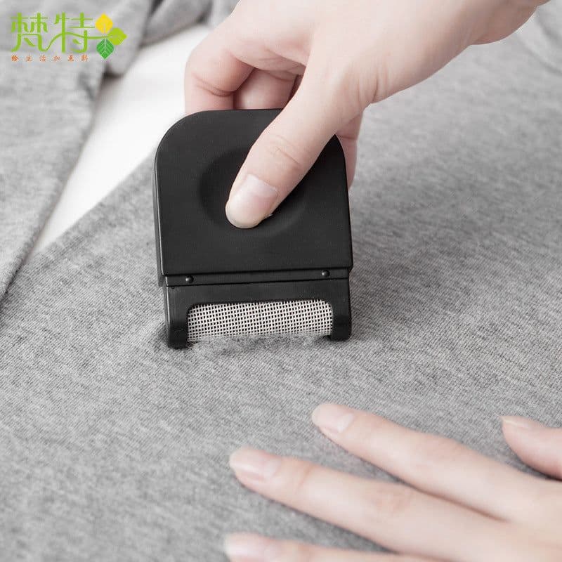 image-Vant Portable Manual Fabric Shaver Lint Remover