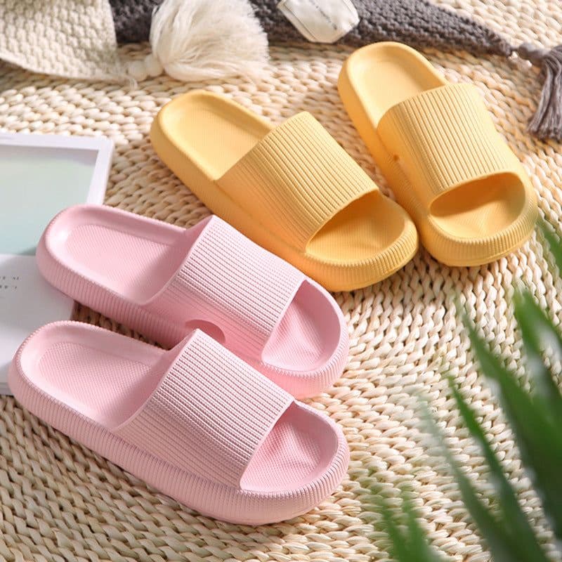 image-Solid Color Thick-Soled Non-Slip Bath Slippers for Men and Women