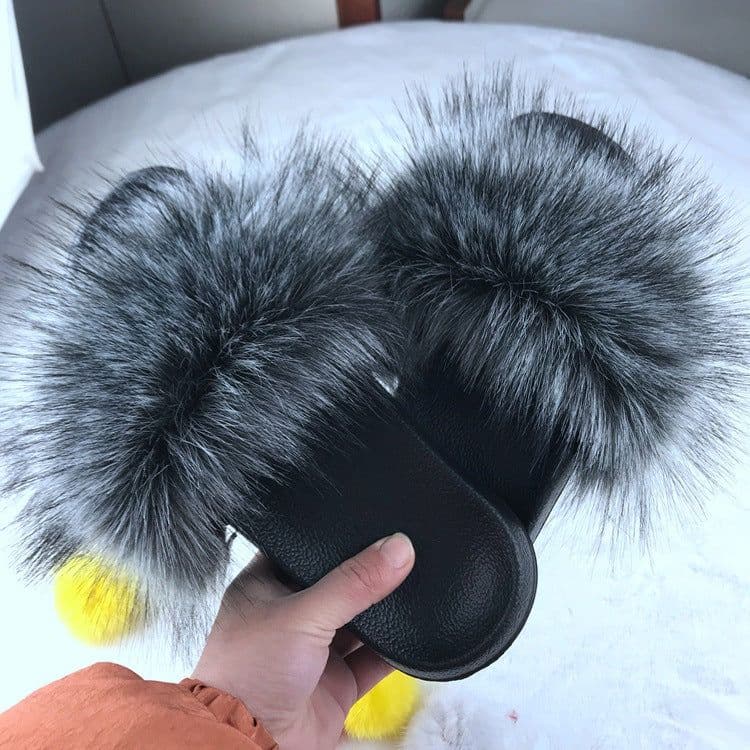 image-Unisex Faux Fur Flip Flop Slippers Flat Sandals