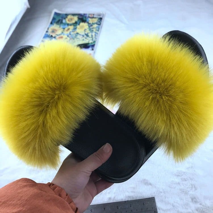 image-Unisex Faux Fur Flip Flop Slippers Flat Sandals