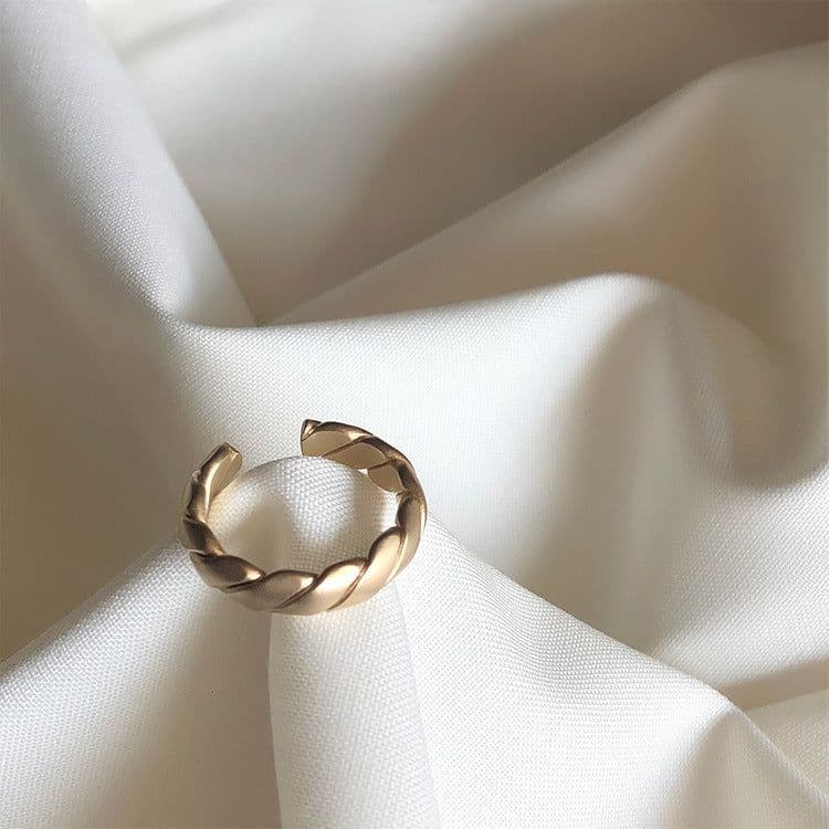 image-RONERAIT Adjustable Twisted Metal Open Ring Women's Retro Gold Plated