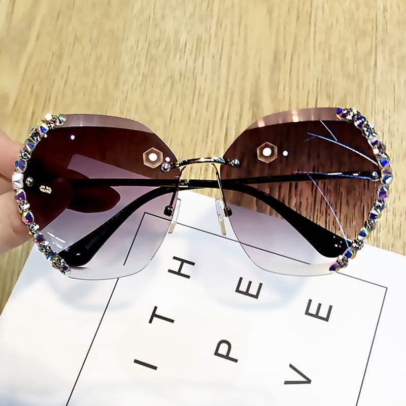 image-Women's Retro Round Sunglasses UV Protection PC Frame Resin Lens