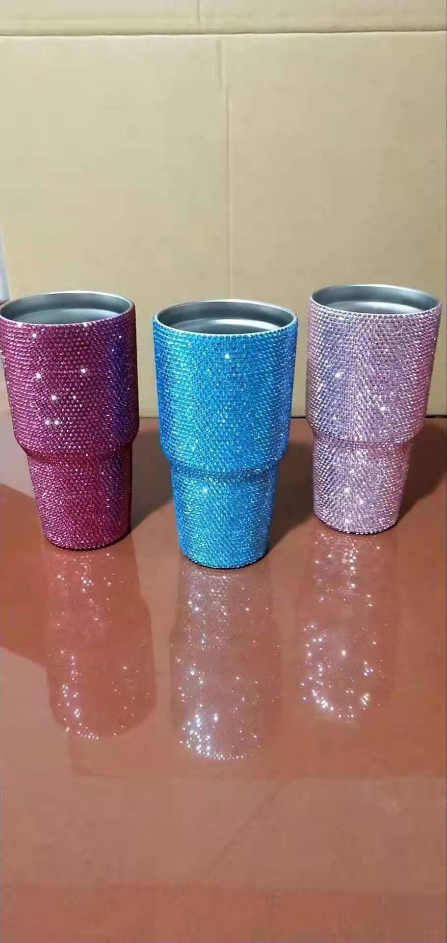 image-Diamond-Studded Stainless Steel Vacuum Flask 600ml Straight Cup