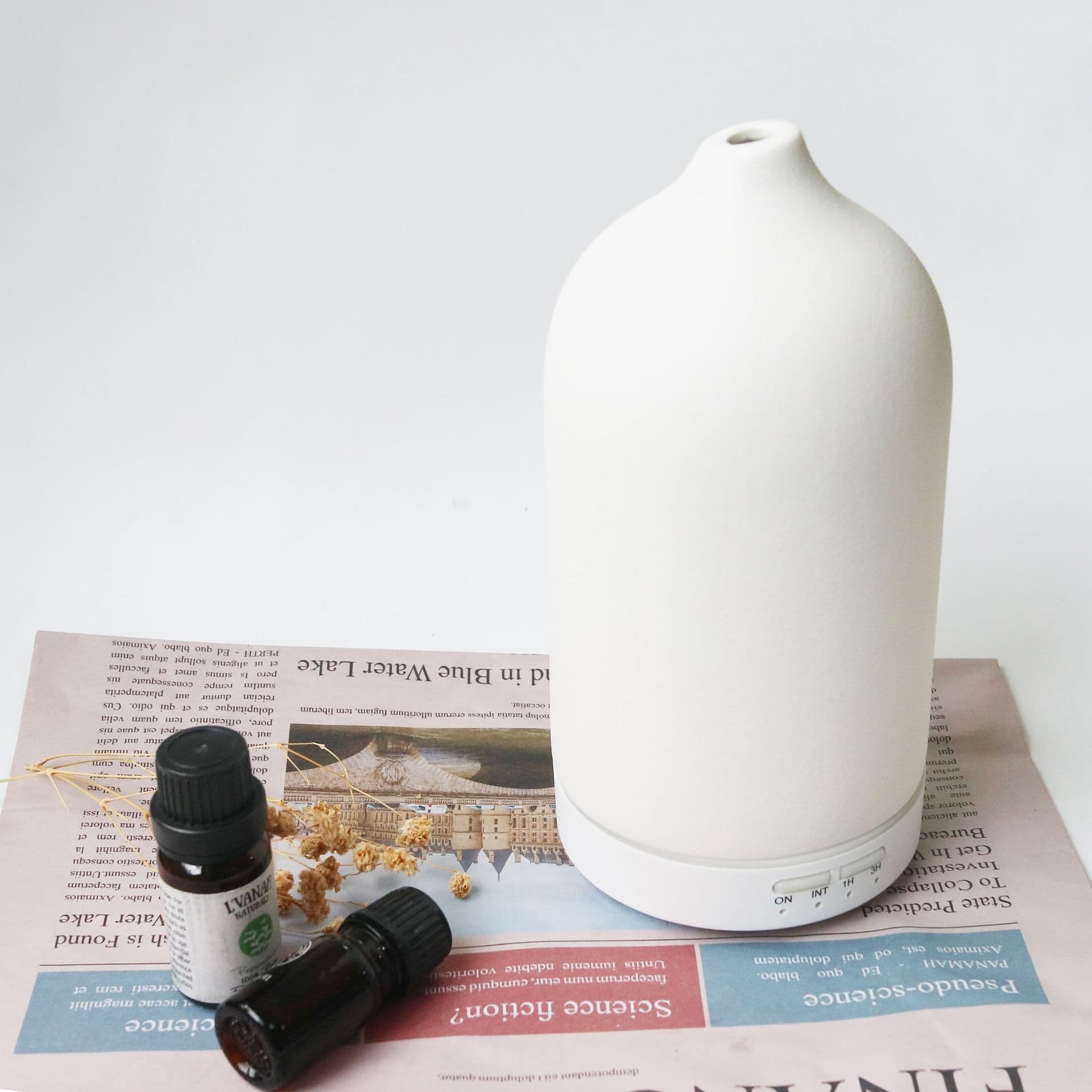 image-Ceramic Aroma Diffuser Humidifier with Air Purification 12W