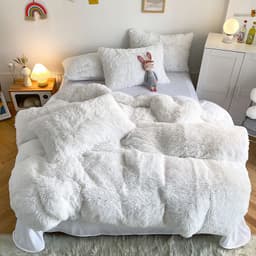 image-Juxiang Court Cloud Mink Velvet 4-Piece Bedding Set Modern Style