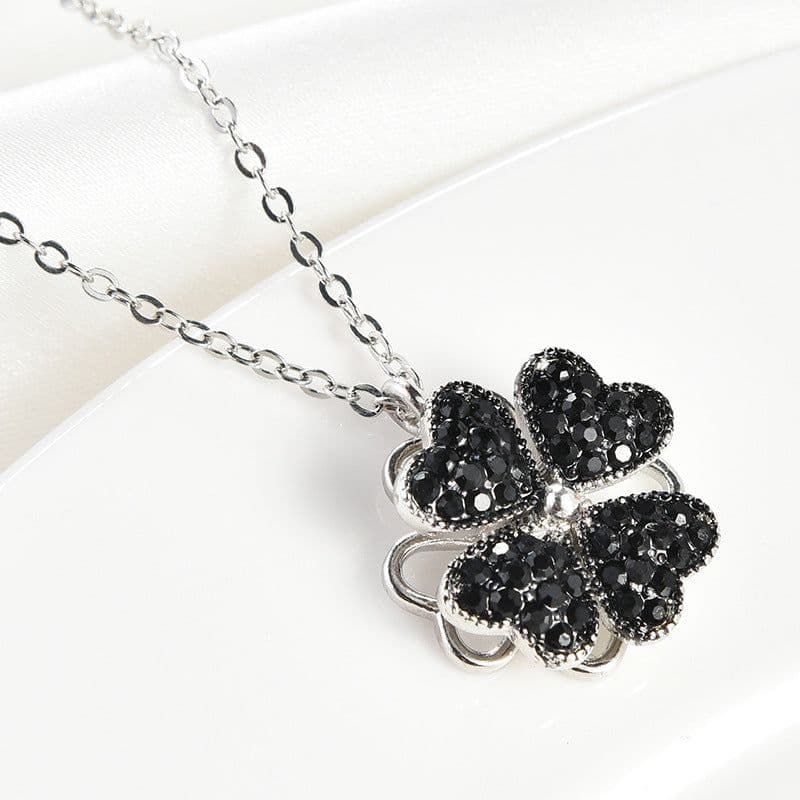 image-Four-Leaf Clover Rotating Necklace Women's Alloy Clavicle Chain