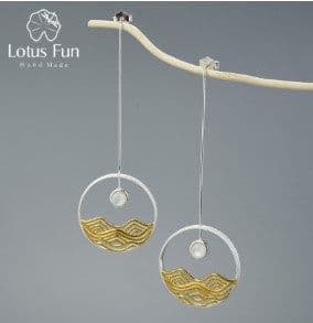 image-Moonlight Sea Sunrise Shell Sterling Silver S925 Earrings
