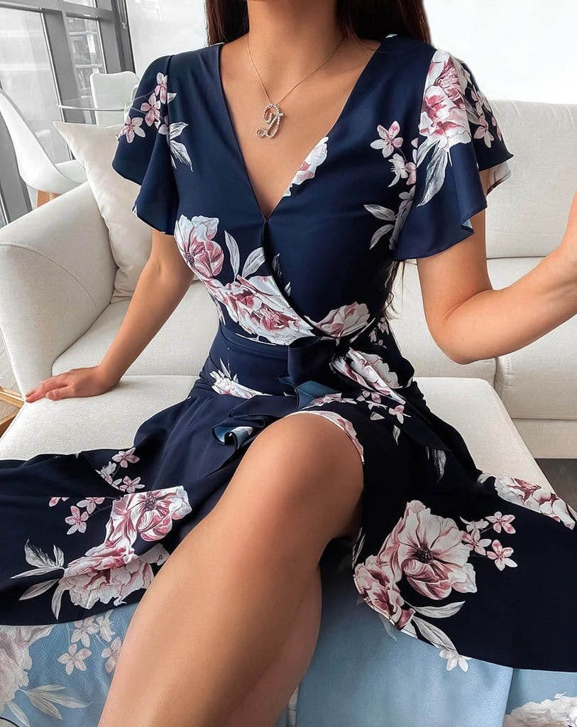 image-Women's V-Neck Short Sleeve Digital Print Irregular Dress
