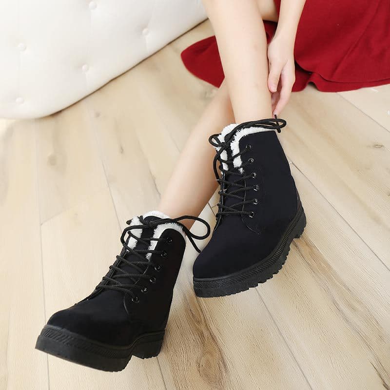 image-Women's Korean Style Snow Boots Flat Heel Winter Cotton Shoes E03