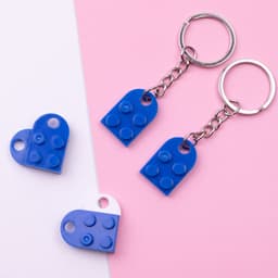 image-Heart-Shaped Couple Keychain Building Blocks DIY Split Gift