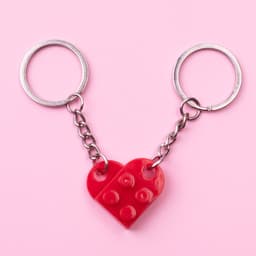 image-Heart-Shaped Couple Keychain Building Blocks DIY Split Gift