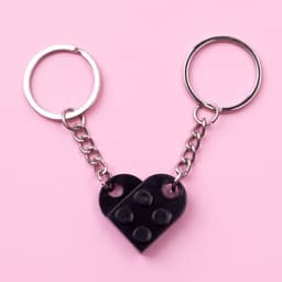 image-Heart-Shaped Couple Keychain Building Blocks DIY Split Gift