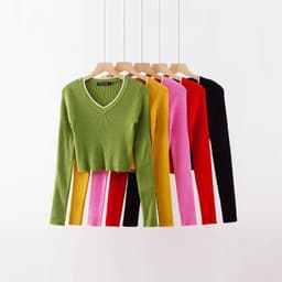 image-Women's Solid Color V-Neck Slim Fit Knitted Sweater STUDC0825