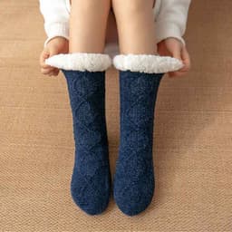 image-Lansha Women's Polyester Floor Socks Medium Tube Winter Home Socks