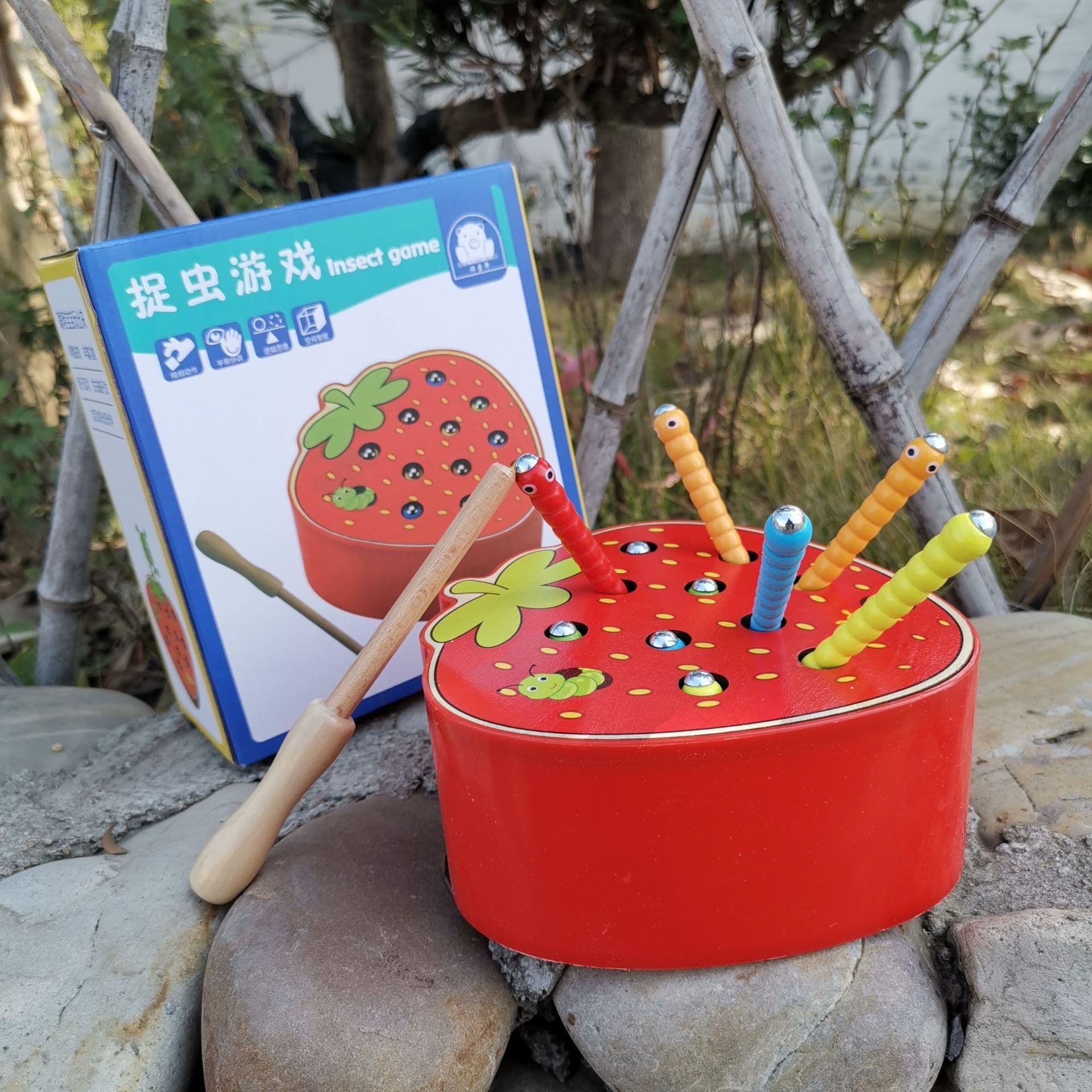 image-Chi Tong Magnetic Bug Catching Game Wooden Educational Toy Ages 4-6