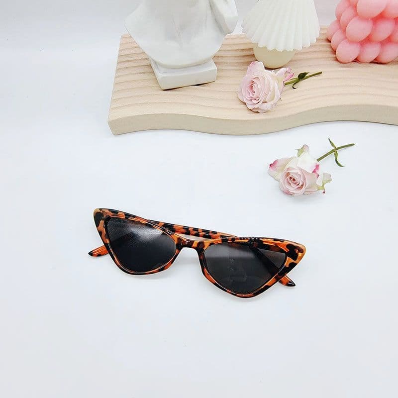 image-Cat's Eye Retro Sunglasses Small Frame Fashion Eyewear