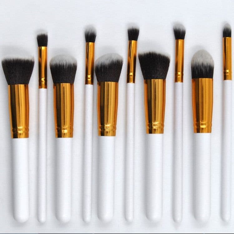 image-10-Piece Beginner Makeup Brush Set Nylon Hair Wooden Handle