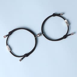 image-Long Yichang Magnetic Couple Bracelets Black Red Alloy Geometry