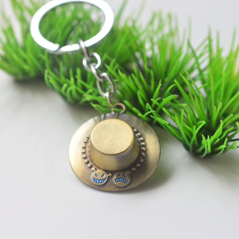 image-Anime Keychain Necklace - One Piece Naruto Fairy Tail Characters