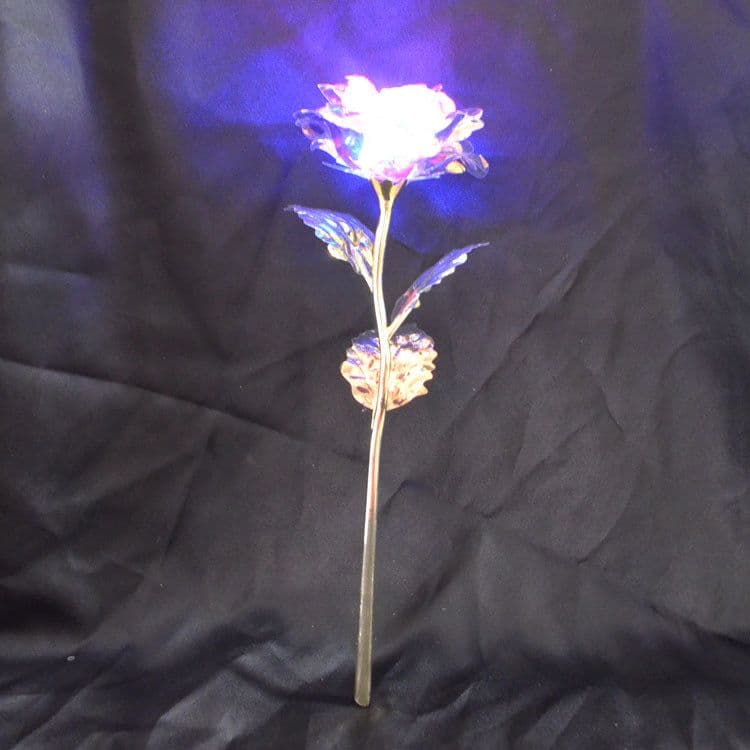 image-Gold Leaf Rose Bouquet HC8001 Plastic Flower Gift Box