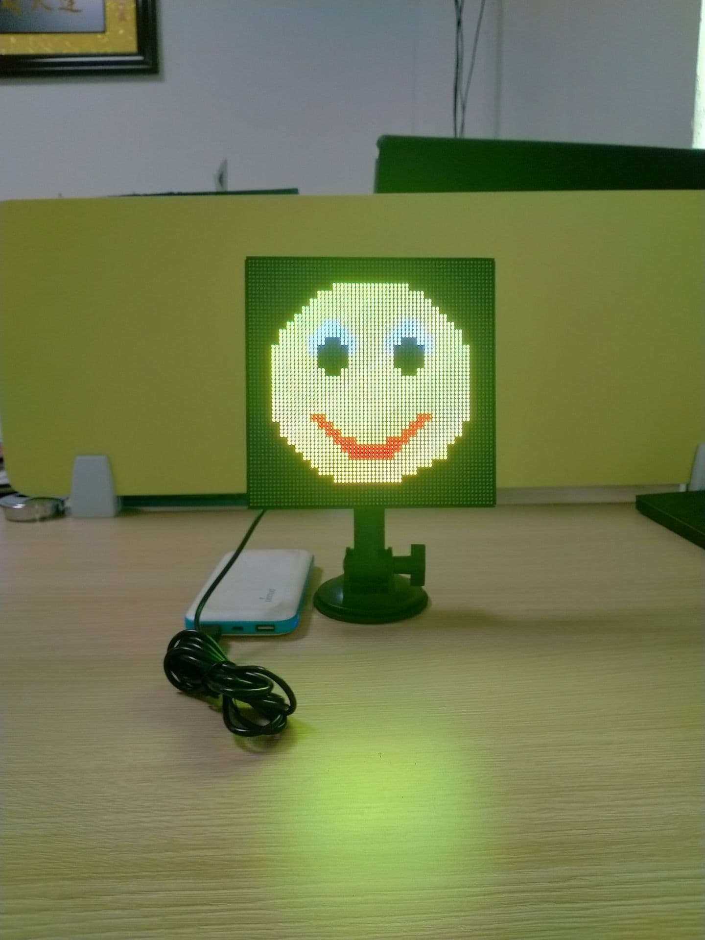 image-MST LED Car Rear Window Display 64x64 Emoji Expression Screen