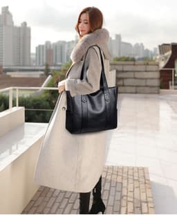 image-Women's PU Leather Shoulder Bag Large Capacity Tote Messenger