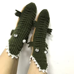 image-Christmas Crocodile Knitted Mid-Tube Wool Socks