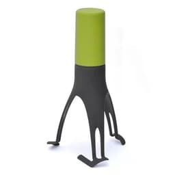 image-Automatic Triangle Egg Stirrer Beater Kitchen Tool