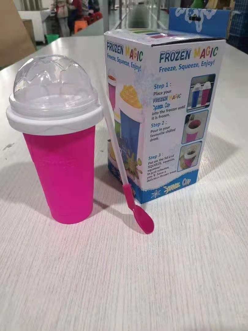 image-Slushy Maker Cup DIY Smoothie Frozen Magic Squeeze Cup 350ml