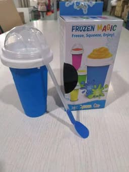 image-Slushy Maker Cup DIY Smoothie Frozen Magic Squeeze Cup 350ml