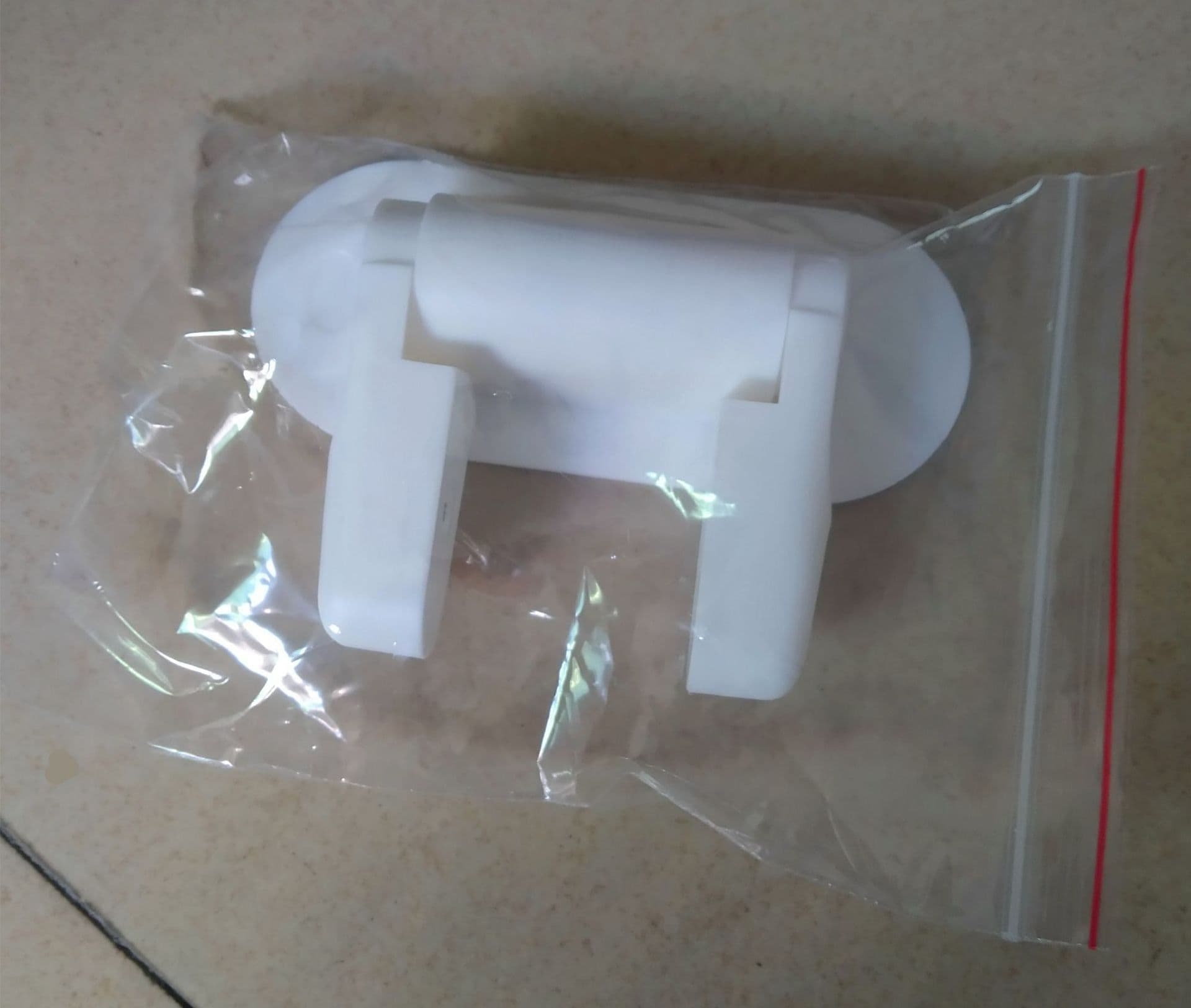 image-Child Safety Door Lever Lock 2-Pack ABS Anti-Theft Protection