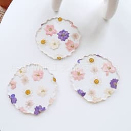 image-Acrylic Resin Coaster with Dried Flowers Insulation Placemat