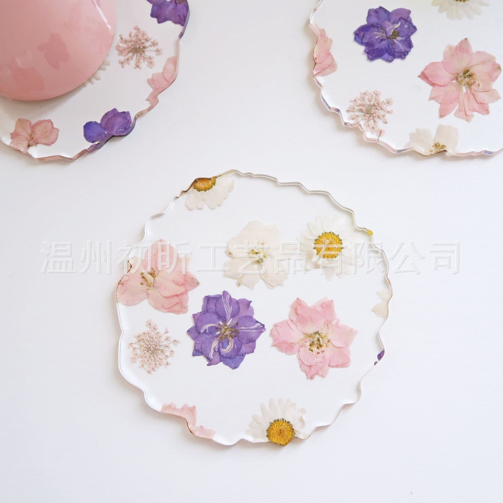 image-Acrylic Resin Coaster with Dried Flowers Insulation Placemat
