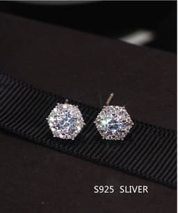 image-Zhongni Sterling Silver Stud Earrings Micro-inlaid Square Diamond
