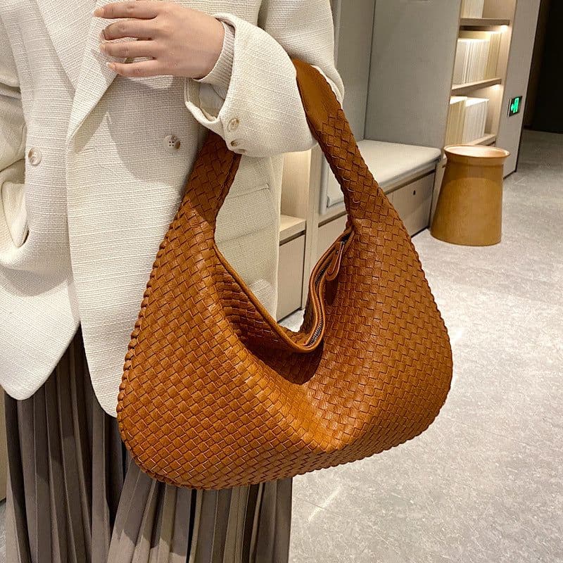 image-Women's PU Shoulder Bag - Medium Dumpling Shape Crossbody Handbag